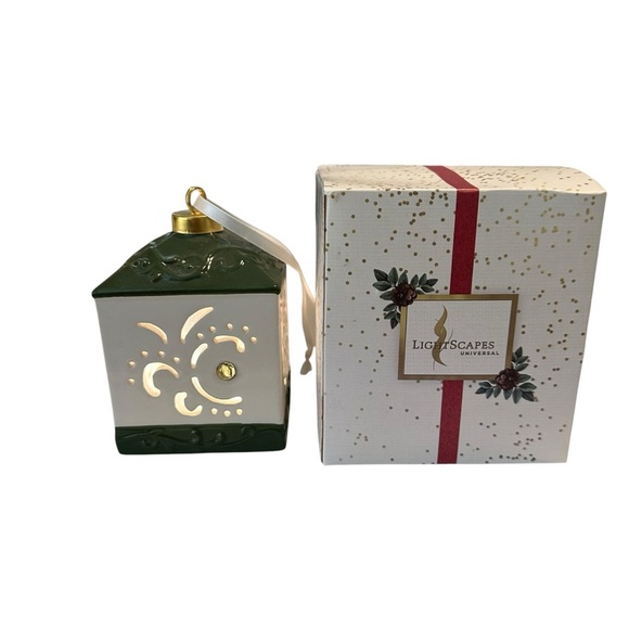 Lightscapes Green and White Lantern Ornament - Picture 5 of 5